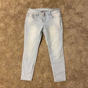 Wallflower Luscious Curvy Fit Jeans 13